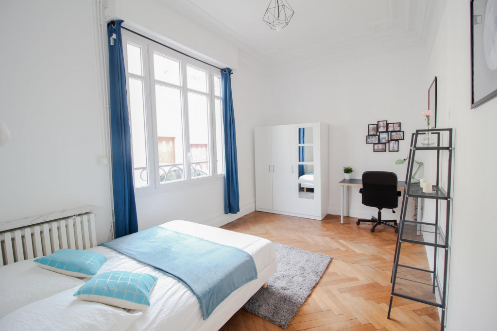 Grande chambre en colocation dans une grande maison en plein centre de Bordeaux