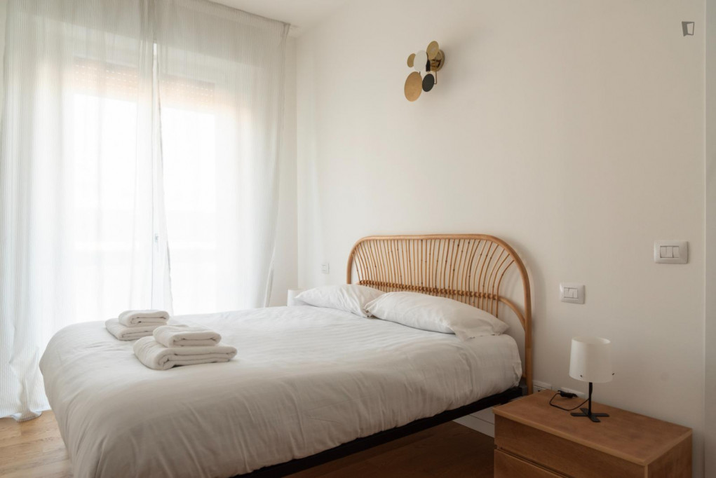 Welcoming one-bedroom flat near Bande Nere metro station - Milan - chambre - ImmoJeune