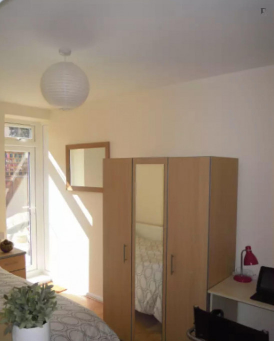 Pleasant double bedroom near the Bromley-by-Bow tube - London - chambre - ImmoJeune