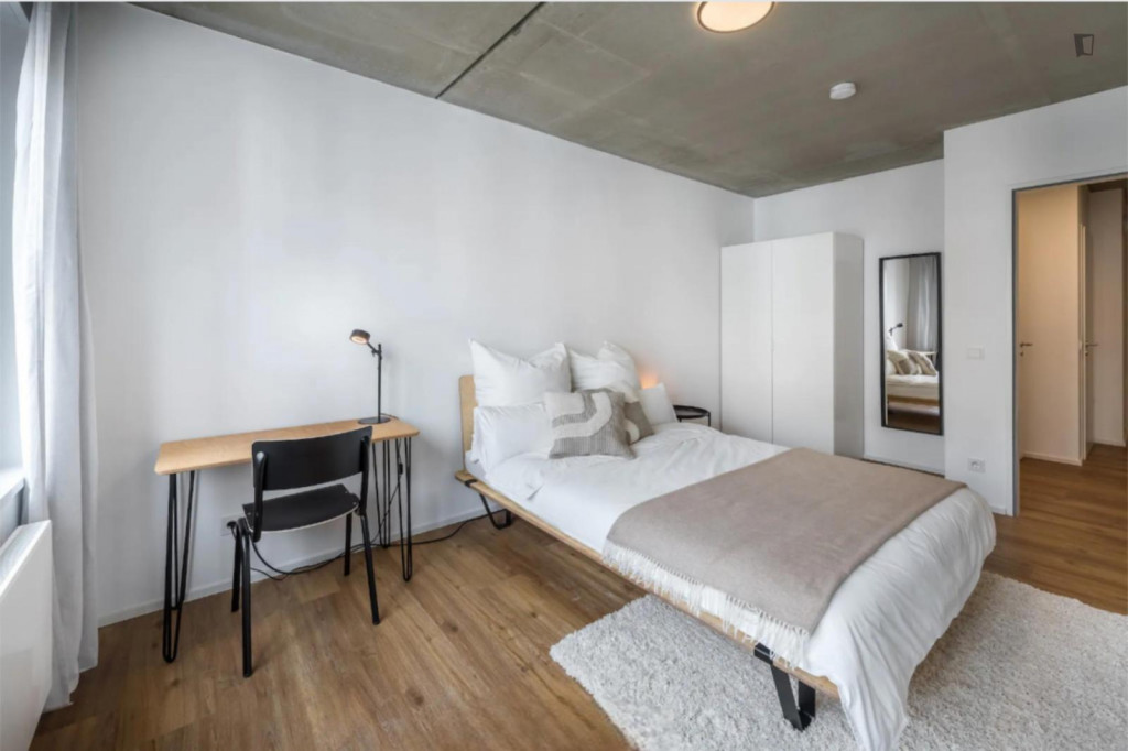 Pleasant single bedroom near the Birkenstraße metro - Berlin - chambre - ImmoJeune