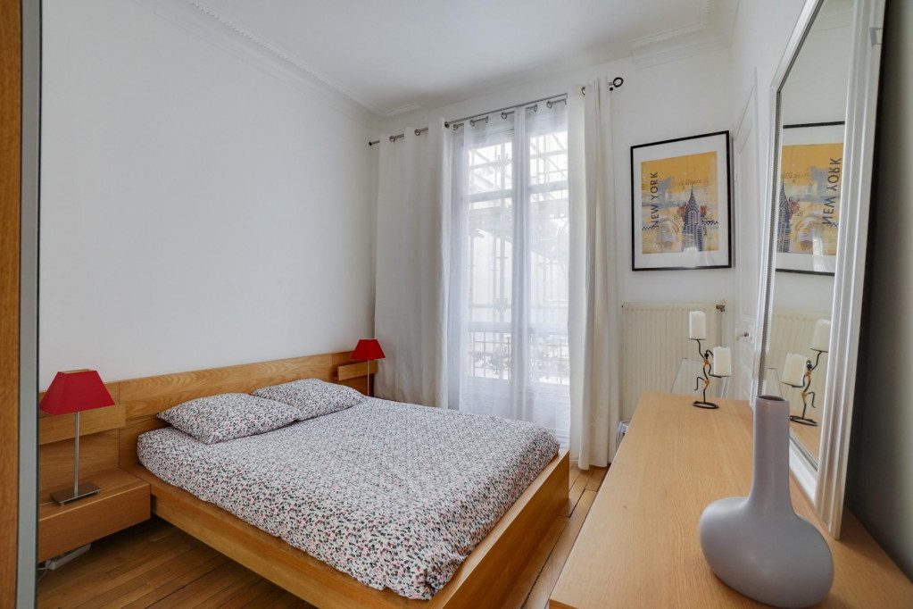 Appartement de 3 pièces refait à neuf avec 2 chambres à Raspail Paris 14ème