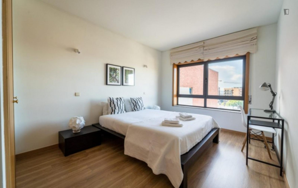 Beautiful double ensuite bedroom in Nogueira Fraião e Lamaçães