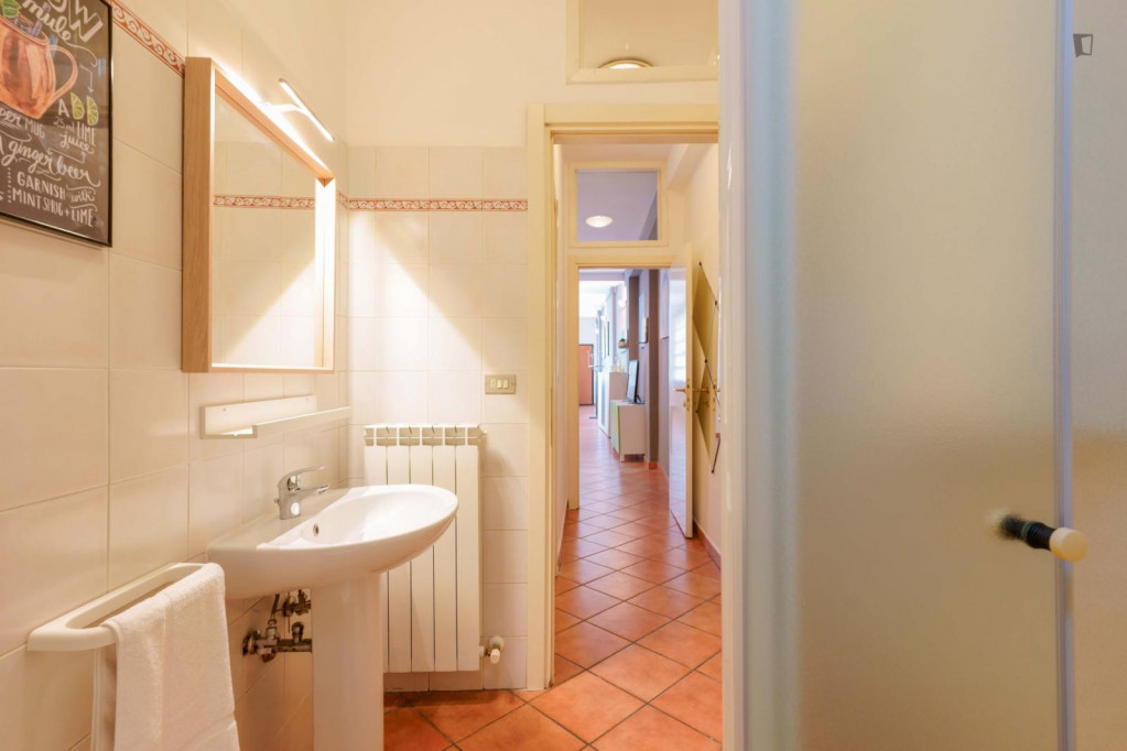 Colourful 1-bedroom apartment in Città Universitaria