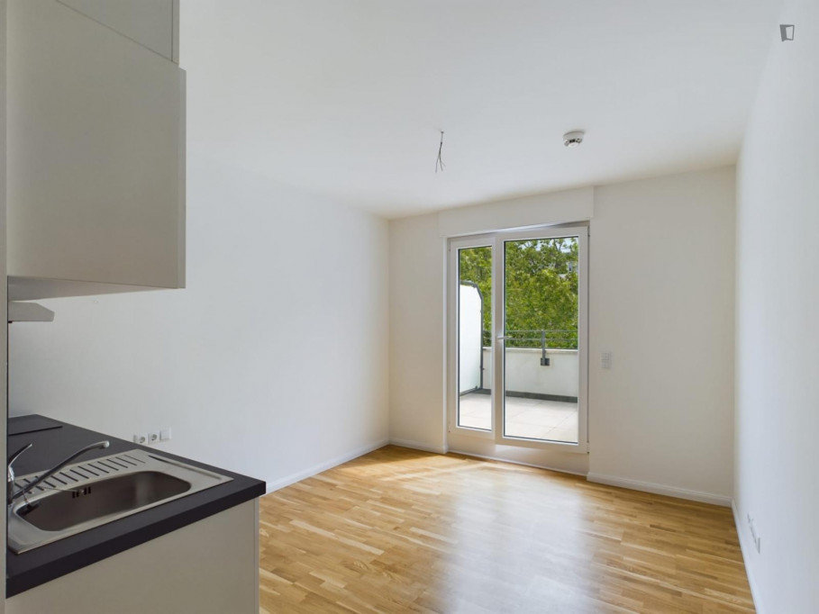 Unfurnished studio with terrace near S-Bhf Lichtenberg - Berlin - chambre - ImmoJeune
