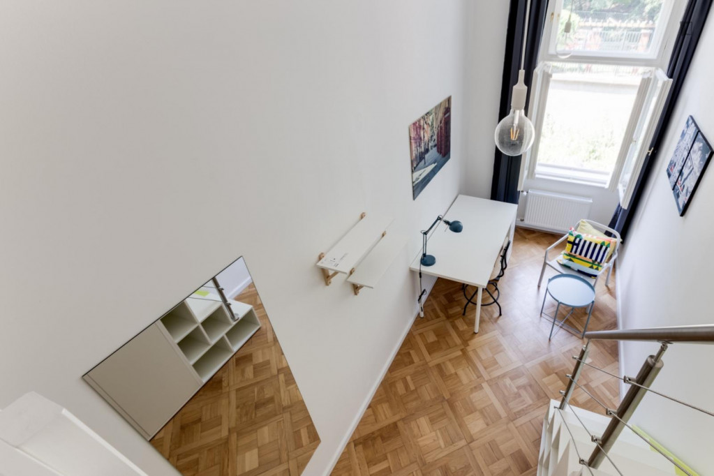 Inviting double bedroom in Malá Strana - Prague - chambre - ImmoJeune