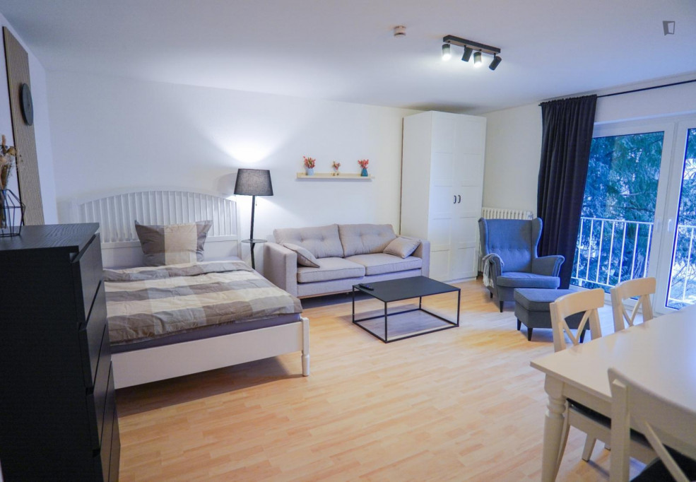 Modern and welcoming studio in Pantaleons-Viertel - Cologne - chambre - ImmoJeune