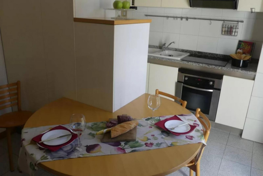 Cosy 2-bedroom flat near Como Lago train station