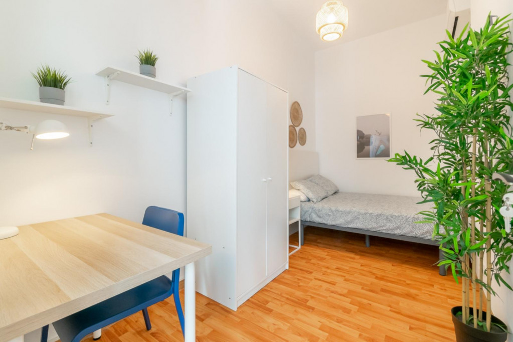 Inviting double bedroom near Universitat der Barcelona - Barcelone - chambre - ImmoJeune