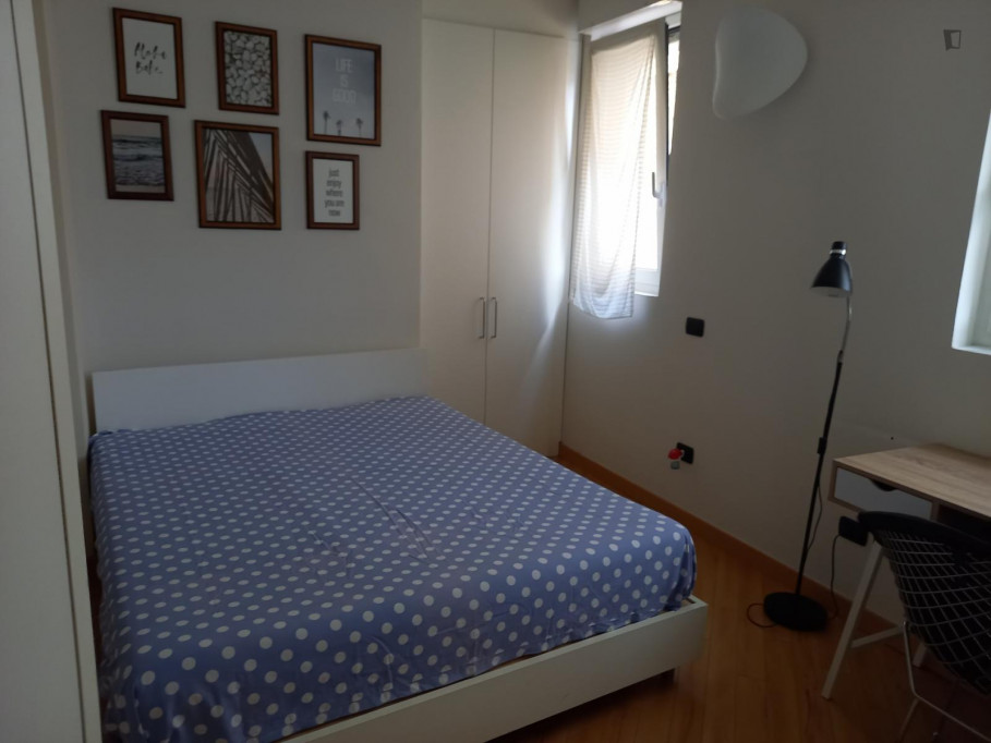 Bright Double Bedroom near Città Studi - Milan - chambre - ImmoJeune