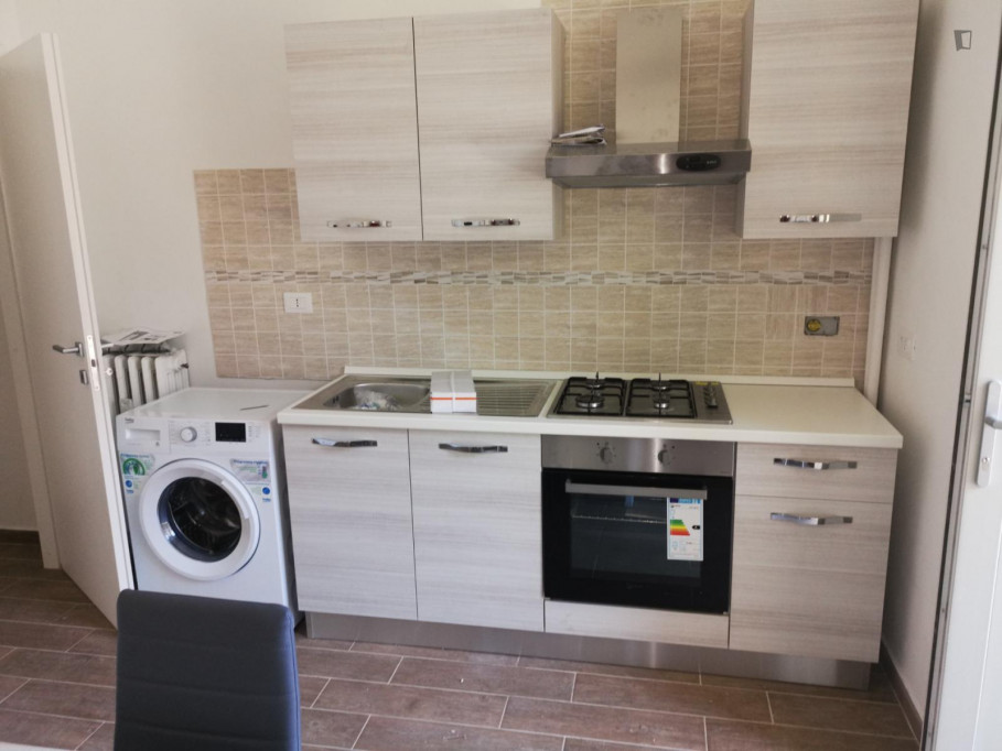 1-bedroom apartment, with balcony - Turin - chambre - ImmoJeune