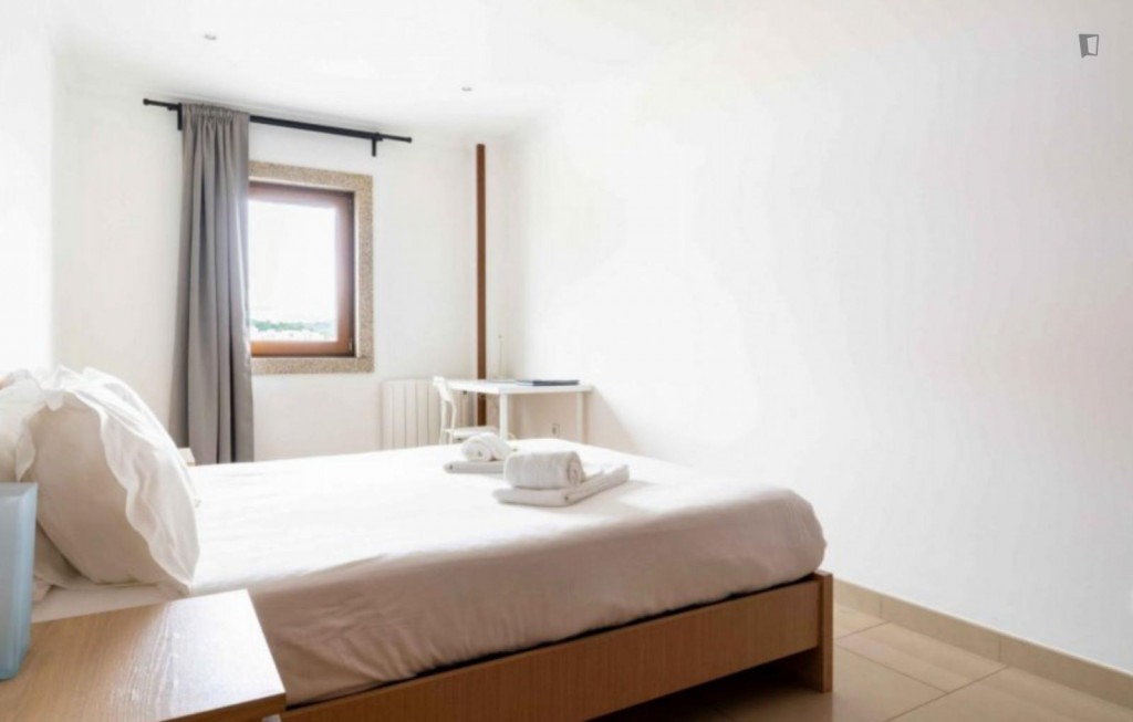 Inviting double bedroom in the heart of Braga