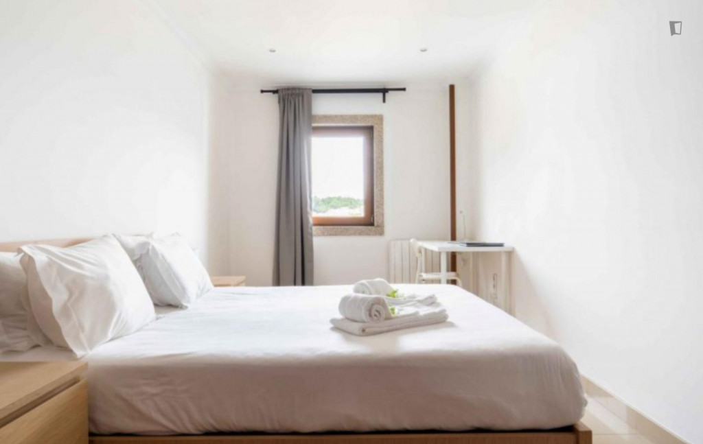 Inviting double bedroom in the heart of Braga
