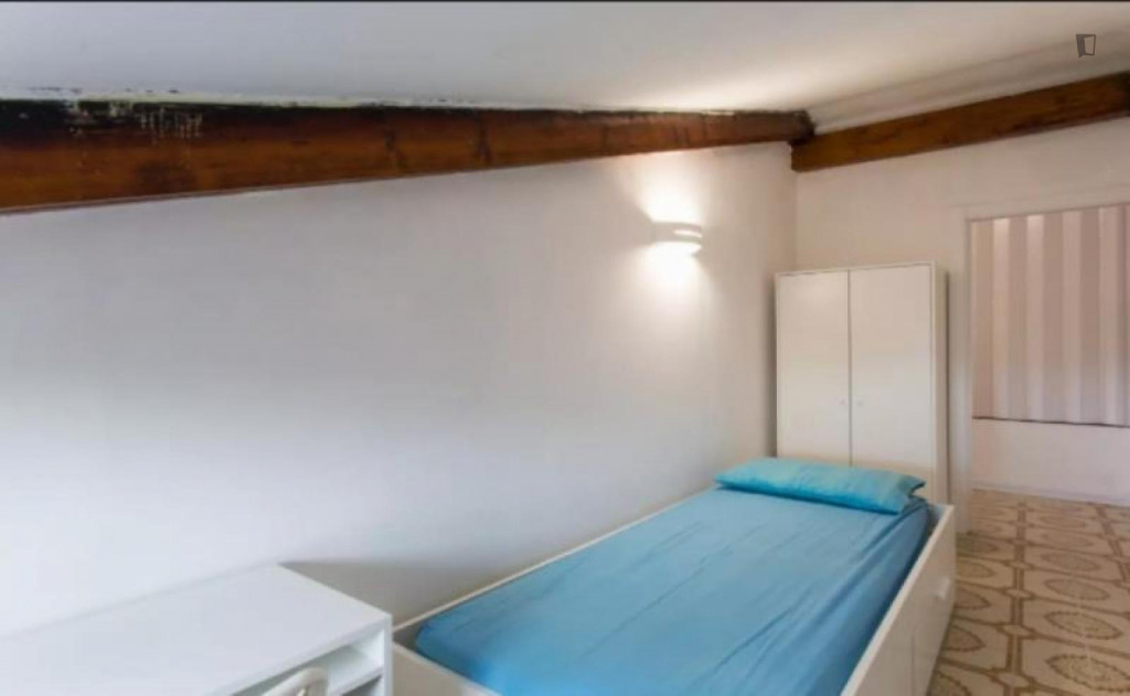 Nice Single Bedroom nearby Metro Cologno Nord - Milan - chambre - ImmoJeune