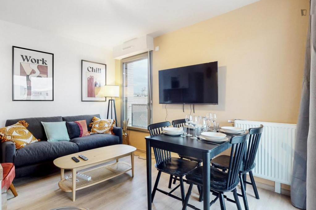 Neat double bedroom not far from Les Baconnets (RER B) station