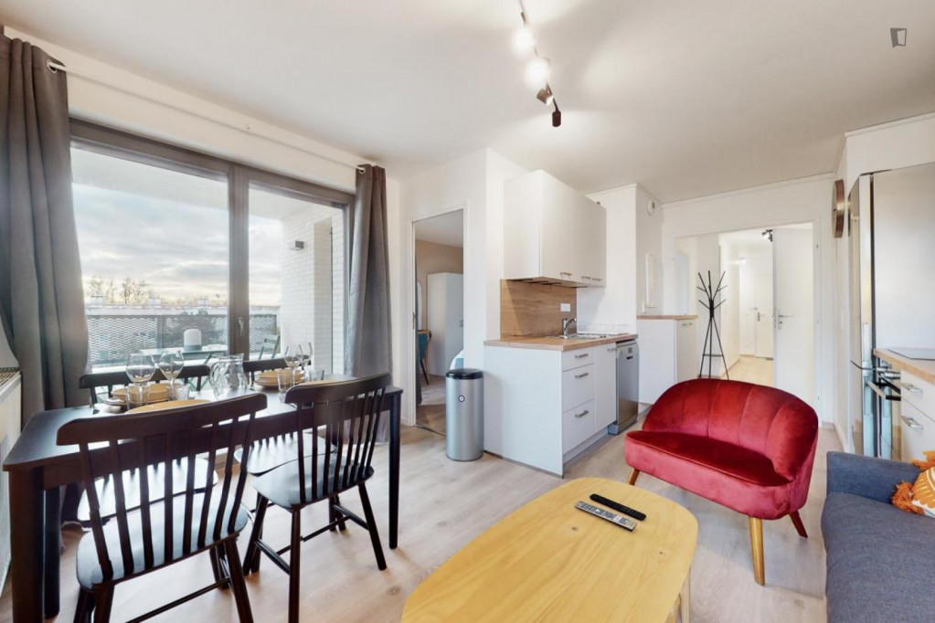 Neat double bedroom not far from Les Baconnets (RER B) station