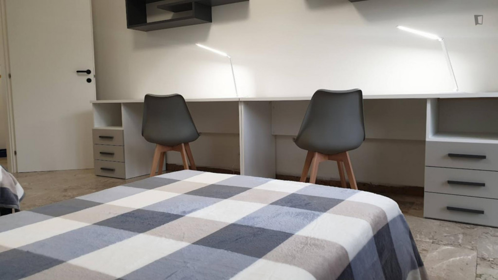 Comfy Twin Bedroom close to Venezia Mestre Station