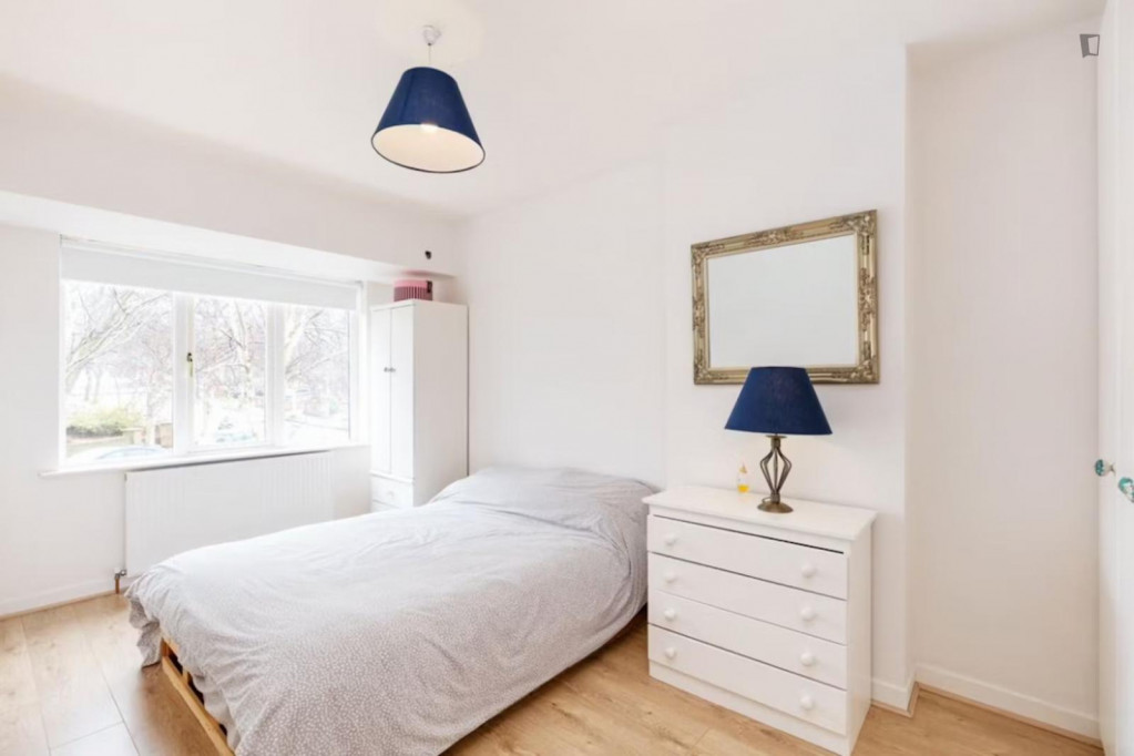 Charming double bedroom in Whitehall - Dublin - chambre - ImmoJeune