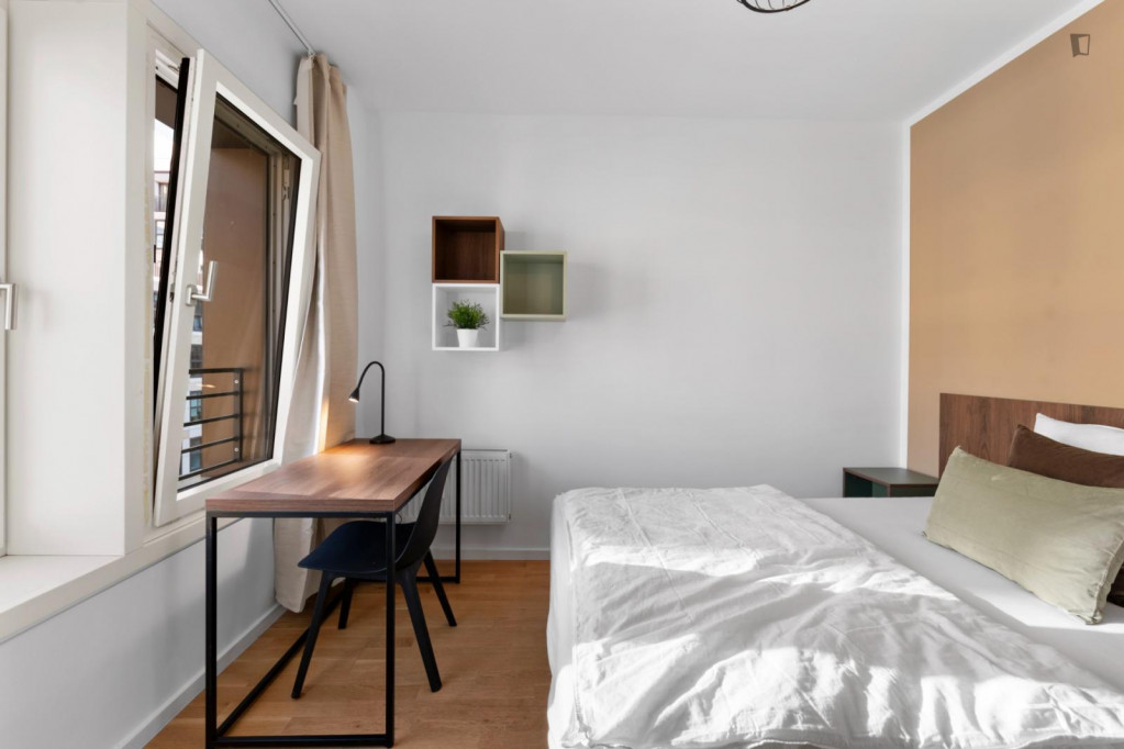Welcoming double bedroom near the Mohrenstr metro - Berlin - chambre - ImmoJeune