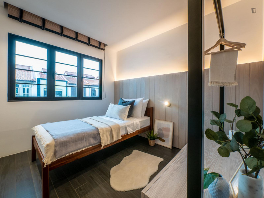 Refined double bedroom a stone's throw from the neighbourhoods Joo Chiat and Tanjong Katong - Singapore - chambre - ImmoJeune