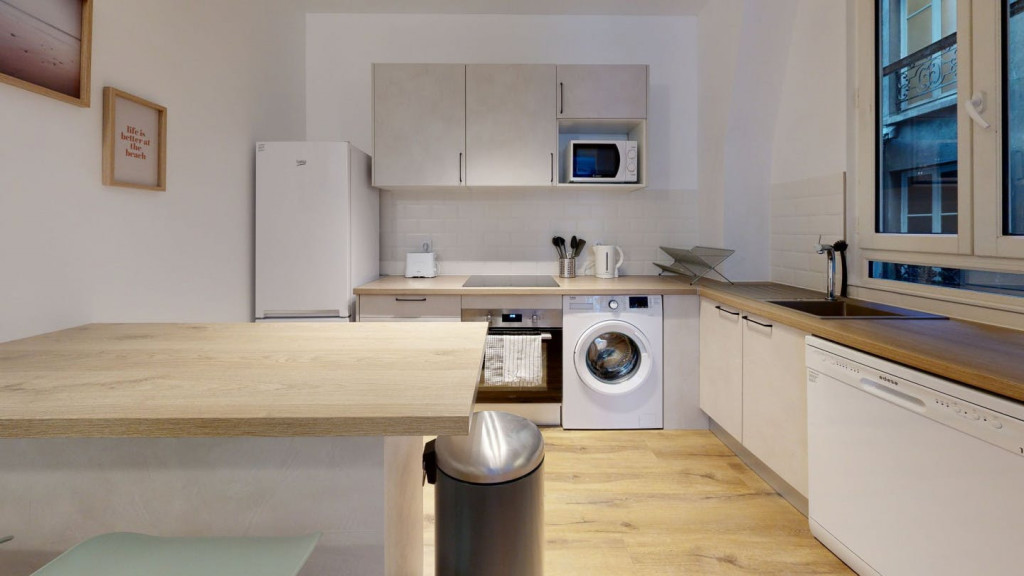 Good-lucking Stunning Apt. Incl. - City Views near Grandes Carriéres