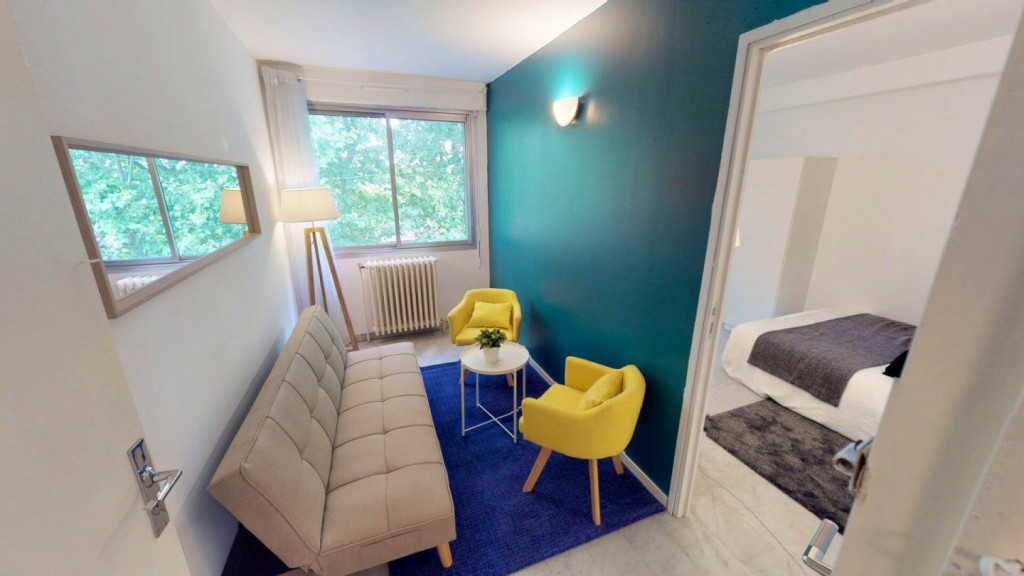 First-class Stunning Apt. near Les Arceaux