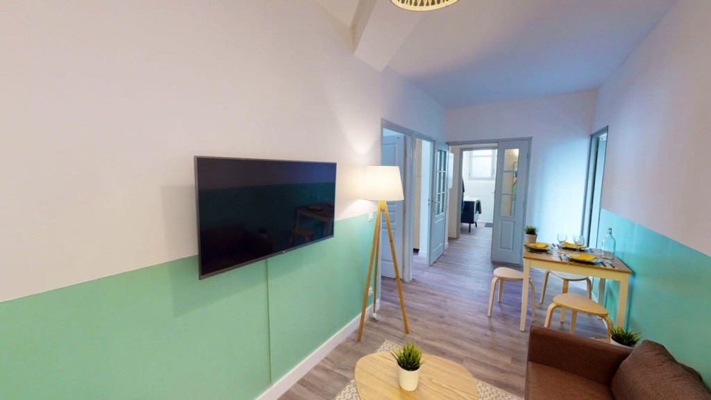 Awesome Stylish House near Gares