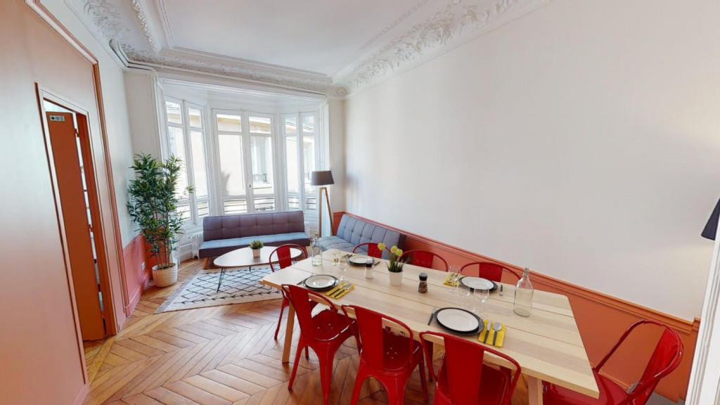 Elegant apartment near Monceau
