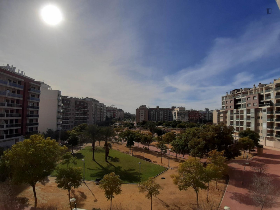 Comfortable double bedroom near Universidad de la Merced