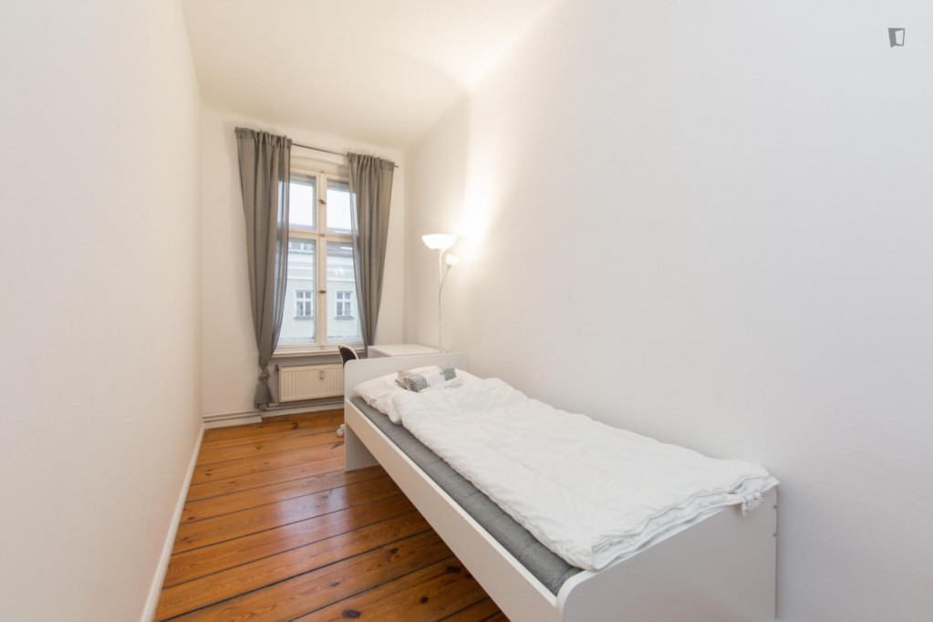 Comfy single bedroom in 2-bedroom apartment in Prenzlauer Berg - Berlin - chambre - ImmoJeune