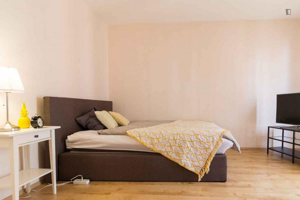 Homely single bedroom in Westend-Süd - Frankfurt am Main - chambre - ImmoJeune