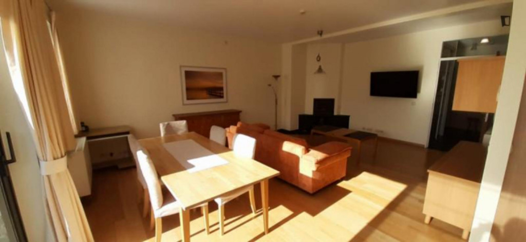 Bright 2-Bedroom apartment with terrace, near Meiser Station - Bruxelles - chambre - ImmoJeune