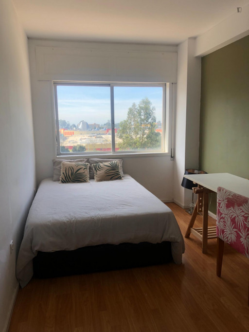 Double bedroom in 2-bedroom apartment - Vila Nova de Gaia - chambre - ImmoJeune