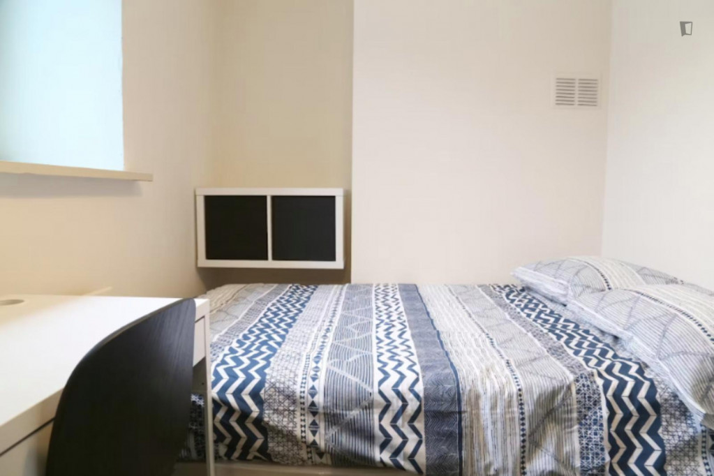 Very nice single bedroom in Broadstone - Dublin - chambre - ImmoJeune