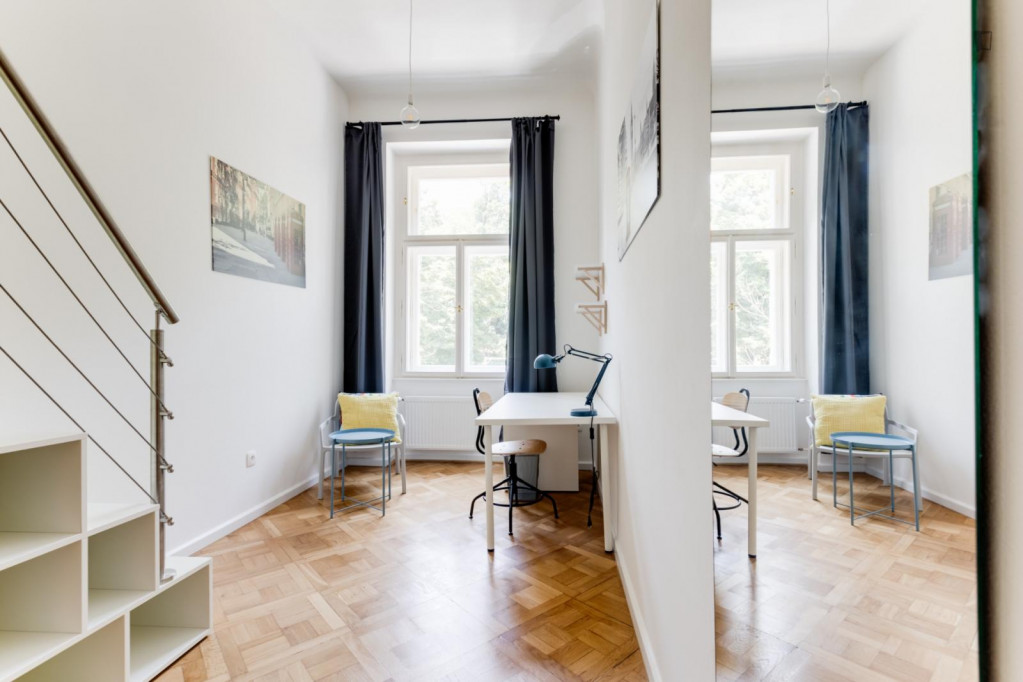 Lovely double bedroom near the Petřín Gardens