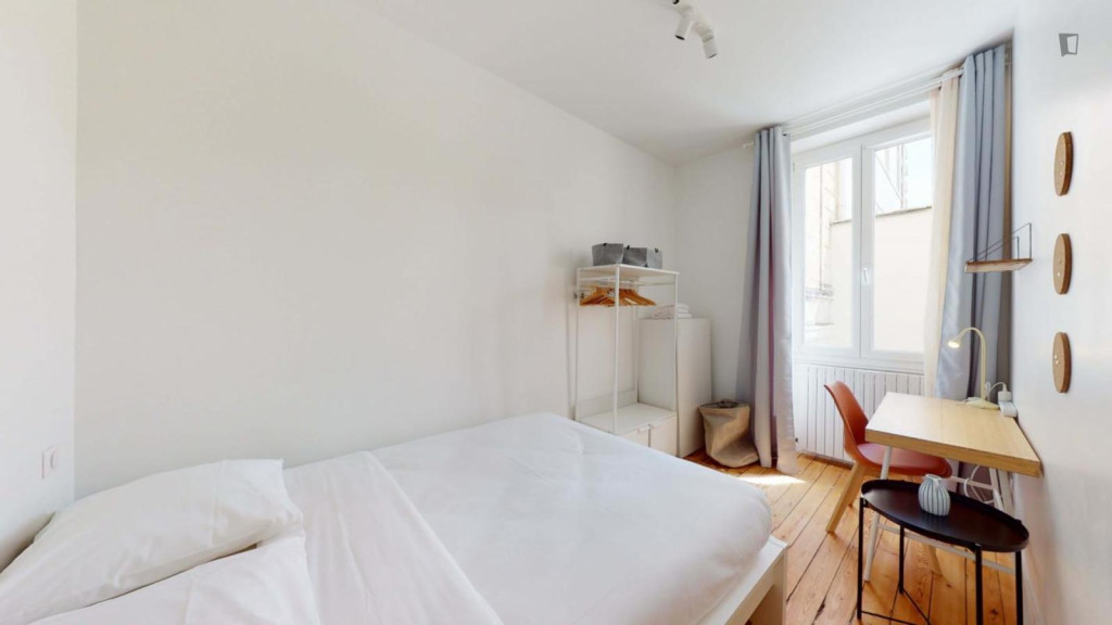 Comfy double bedroom in Centre-Ville