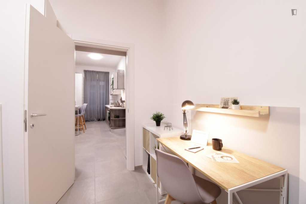 Elegant double bedroom near brescia station
