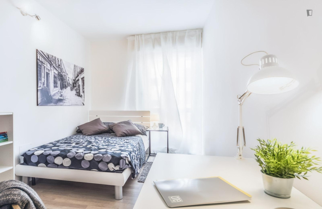 Bright double bedroom in mestre  - Venice - chambre - ImmoJeune