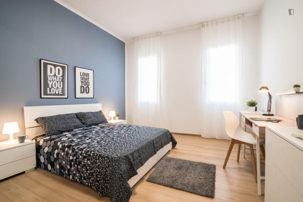 Spacious double bedroom in mestre - Venice - chambre - ImmoJeune