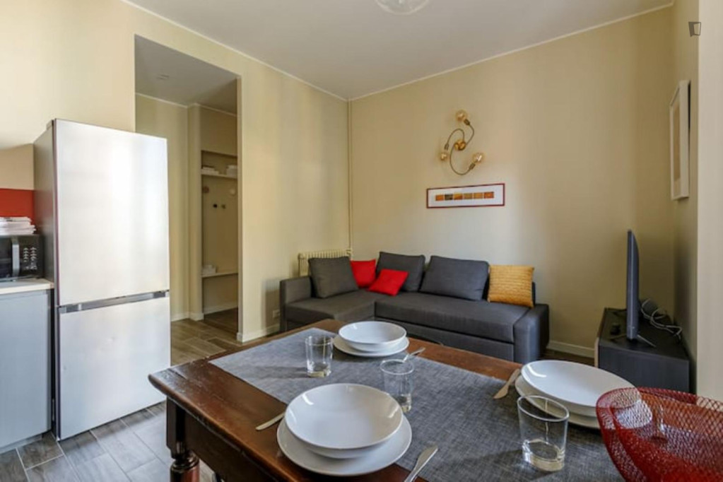 Inviting 1-bedroom apartment near the Cenisio metro - Milan - chambre - ImmoJeune