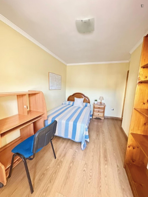 Inviting single bedroom in Castellón de la Plana - Castello de la Plana - chambre - ImmoJeune