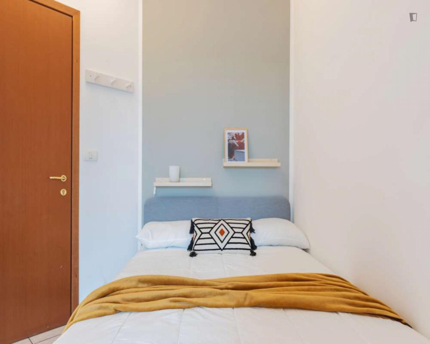 Very nice single bedroom in Aurora