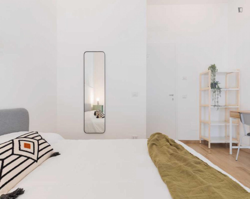 Inviting single bedroom near Università di Management ed Economia