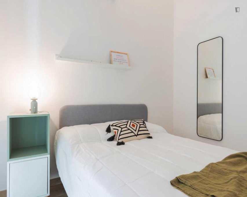 Inviting single bedroom near Università di Management ed Economia