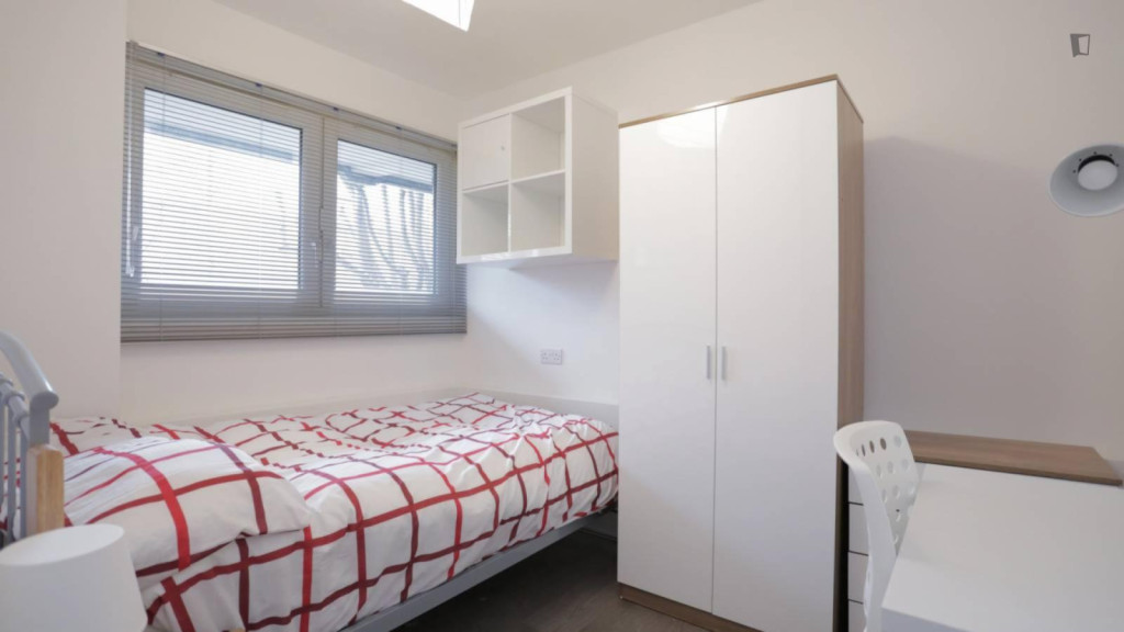 Nice double bedroom in Ratcliff - London - chambre - ImmoJeune