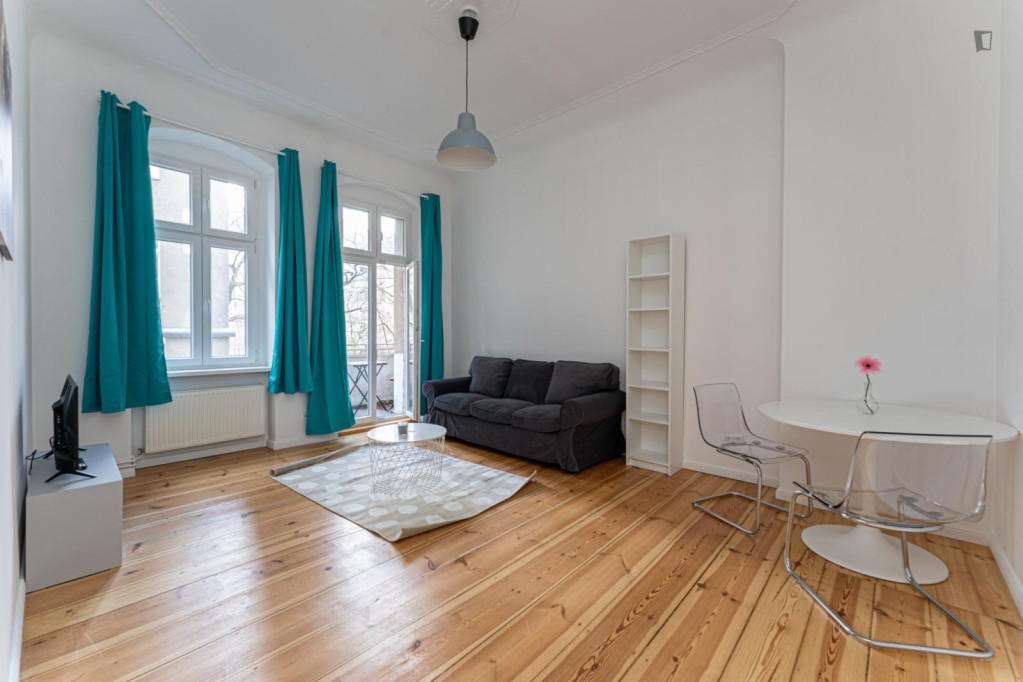 Cute apartment with a balcony, in Neukölln - Berlin - chambre - ImmoJeune