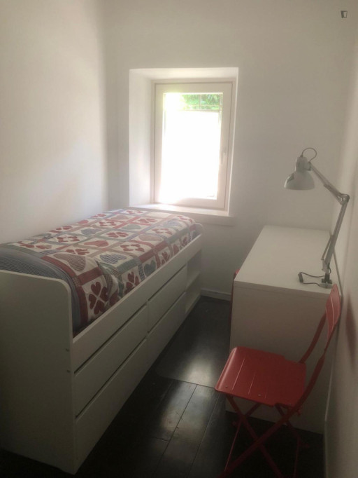 Nice Single Bedroom near Dipartimento di Ingegneria e Scienza dell'Informazione - Trento - chambre - ImmoJeune
