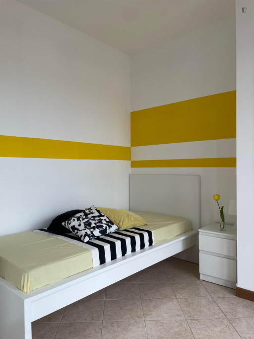 Single bedroom with balcony near Gelsomini metro station - Milan - chambre - ImmoJeune