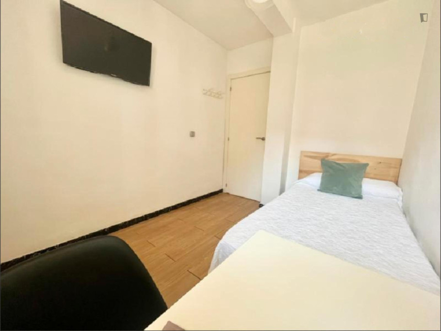 Pleasant Single Bedroom close to Faculty of Law