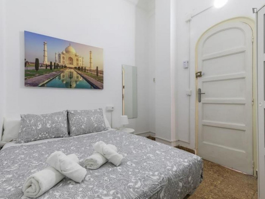 Appealing single bedroom in a property with balcony - Valence - chambre - ImmoJeune