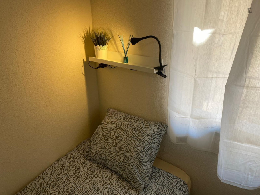 Appealing single bedroom - Madrid - chambre - ImmoJeune